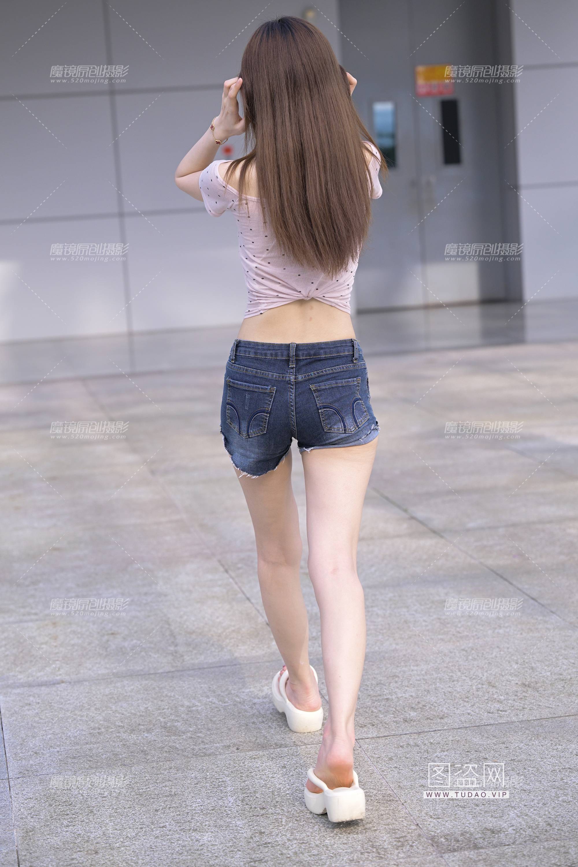 225458qxy04cizzeuug47e.jpg