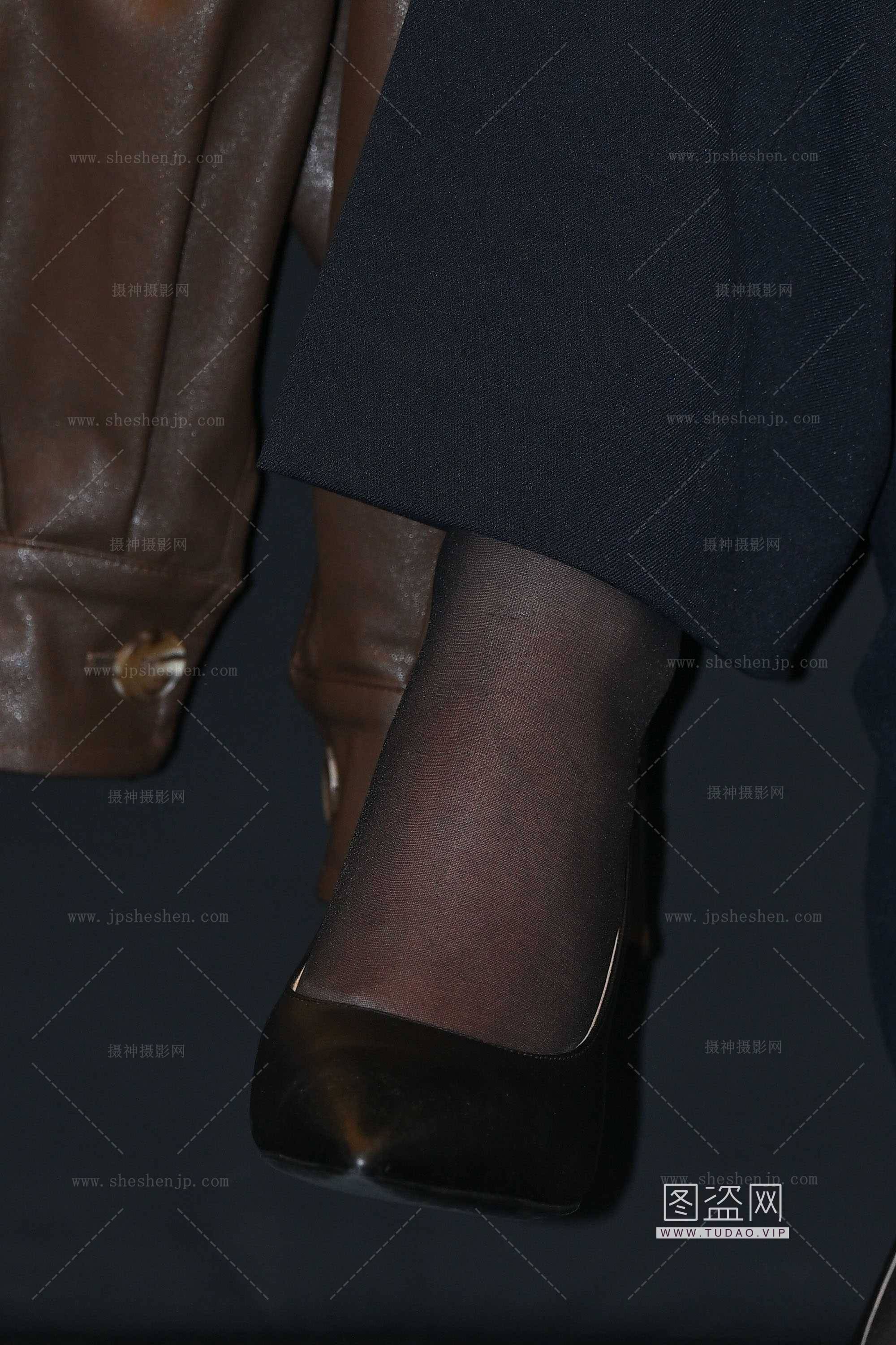 211544gtdvf1u699bb0l19.jpg