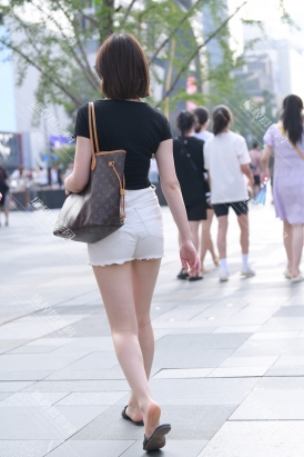 【J5607】白嫩美腿，真干净～真迷人