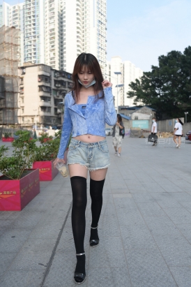 程生街拍●长筒袜女孩 【套图+视频】