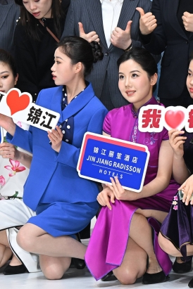 2641-21-93√各个酒店制服拍大合照呢