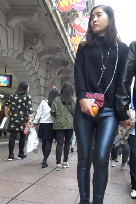 4k-黑色紧身皮裤高跟鞋知性姐姐第二集 [1.11 GB]