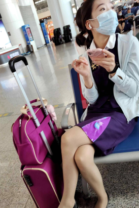 【空姐与乘务员街拍】乘务员系列街拍合集20g 1小时27分钟 高清无水印