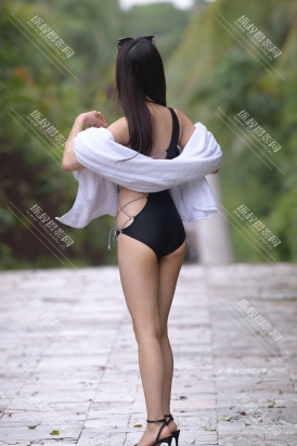 【M0635】第七季旅拍-海棠依旧 | 躲雨