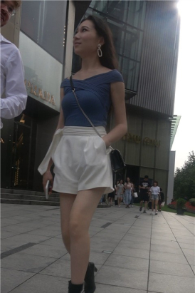 4K 街拍性感高贵美女