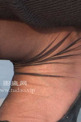 cctvb出品 蹲姿和挑鞋诱惑大特写（589MB、1080P)
