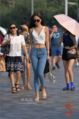 编码2391蓝紧牛美胸凉高美腿