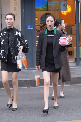 201012-4+161四个丝袜小仙女