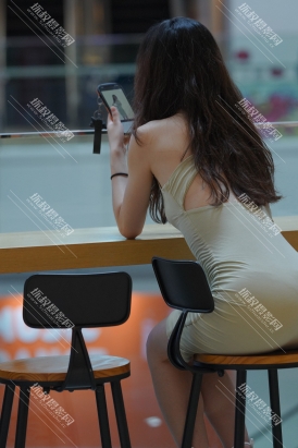 【M1071】亭亭玉立的的修身裙美女