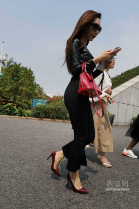 心灵街拍第49期 红色高跟