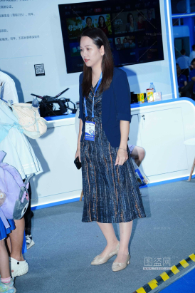 20250629某展会多位美女超薄丝图集