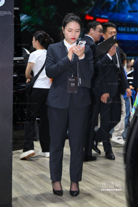 2562-27=68√裤里丝-奔驰经销商