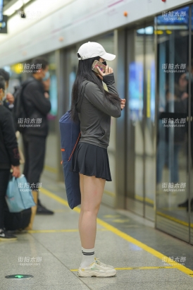 2020.11.6 照片410p+视频12分45秒