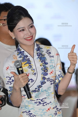 26918-3-132√优雅知性靓丽海航空姐主持人➕8k视频