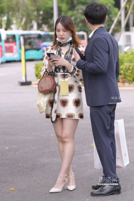 21414-6+73白皙小钢炮