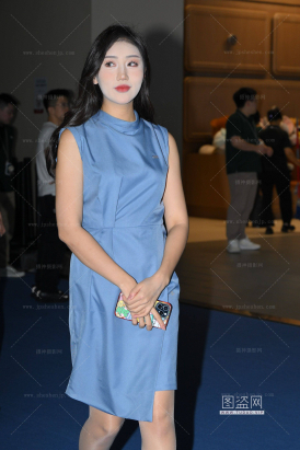 SH25-78-50√肉丝美腿小姐姐换班了哈