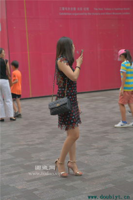 编码0017花色紧身包臀裙短凉高美脚熟女