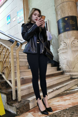 90两位紧身牛仔裤尖细高23p